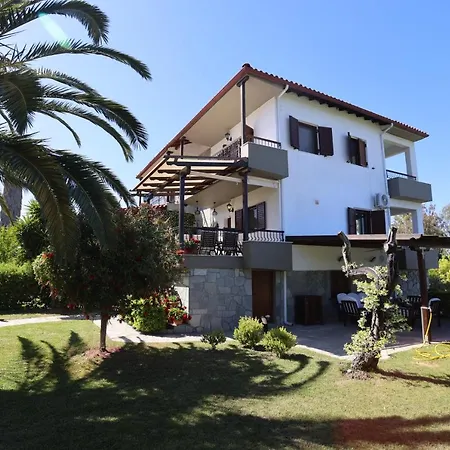 K-home Villa, Your Enchanting Getaway *