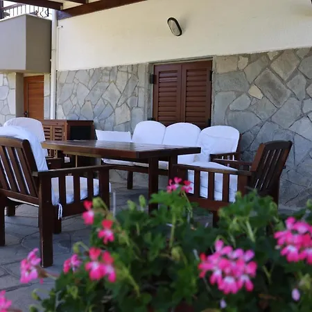 K-home Villa, Your Enchanting Getaway *