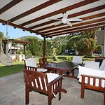 Vilă K-home Villa, Your Enchanting Getaway *