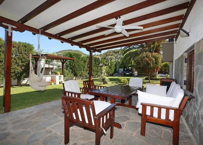 Villa K-home Villa, Your Enchanting Getaway *